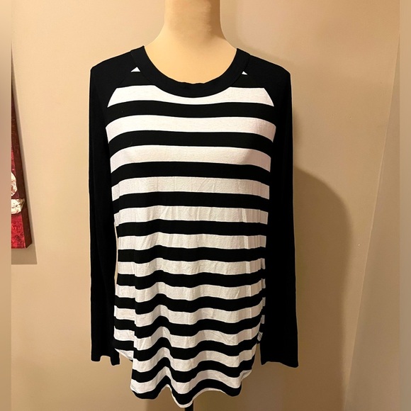 Karen by Karen Kane Black & White Striped Back Zipper Top, size L - Picture 1 of 3